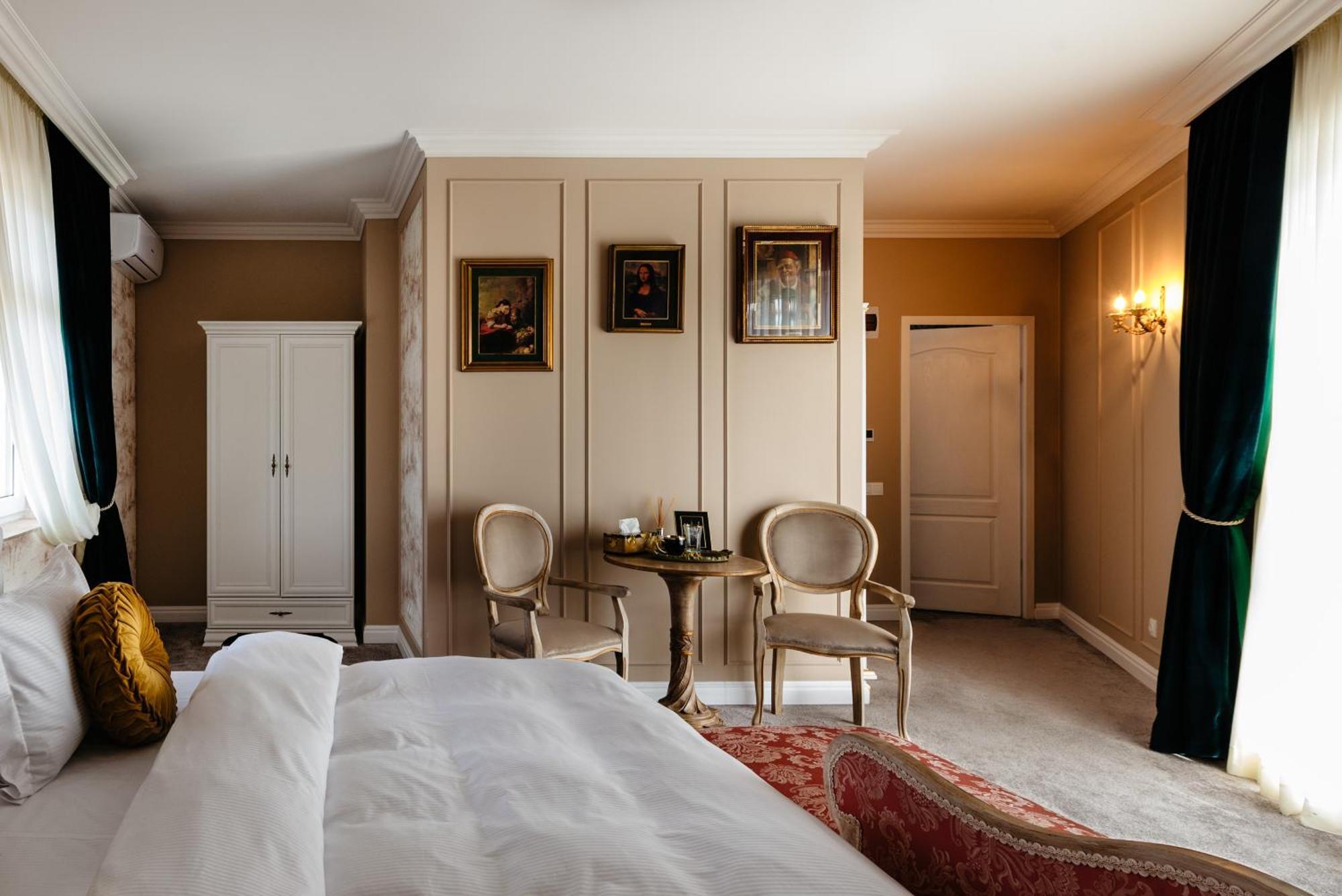Ateneea Luxury Rooms Cluj-Napoca Ngoại thất bức ảnh