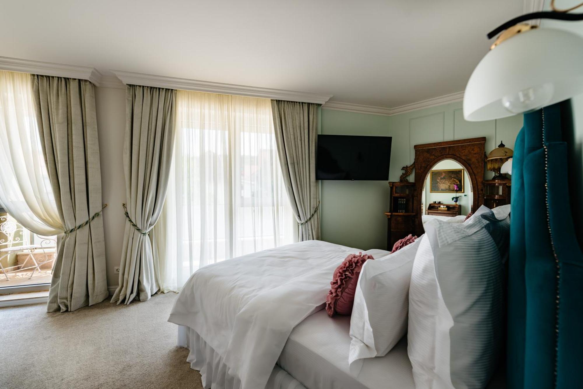 Ateneea Luxury Rooms Cluj-Napoca Ngoại thất bức ảnh