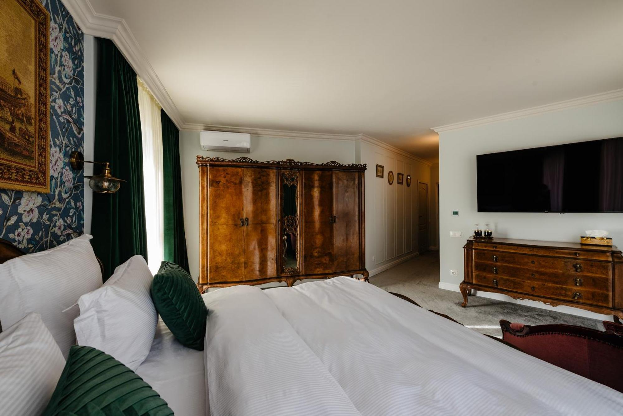 Ateneea Luxury Rooms Cluj-Napoca Ngoại thất bức ảnh