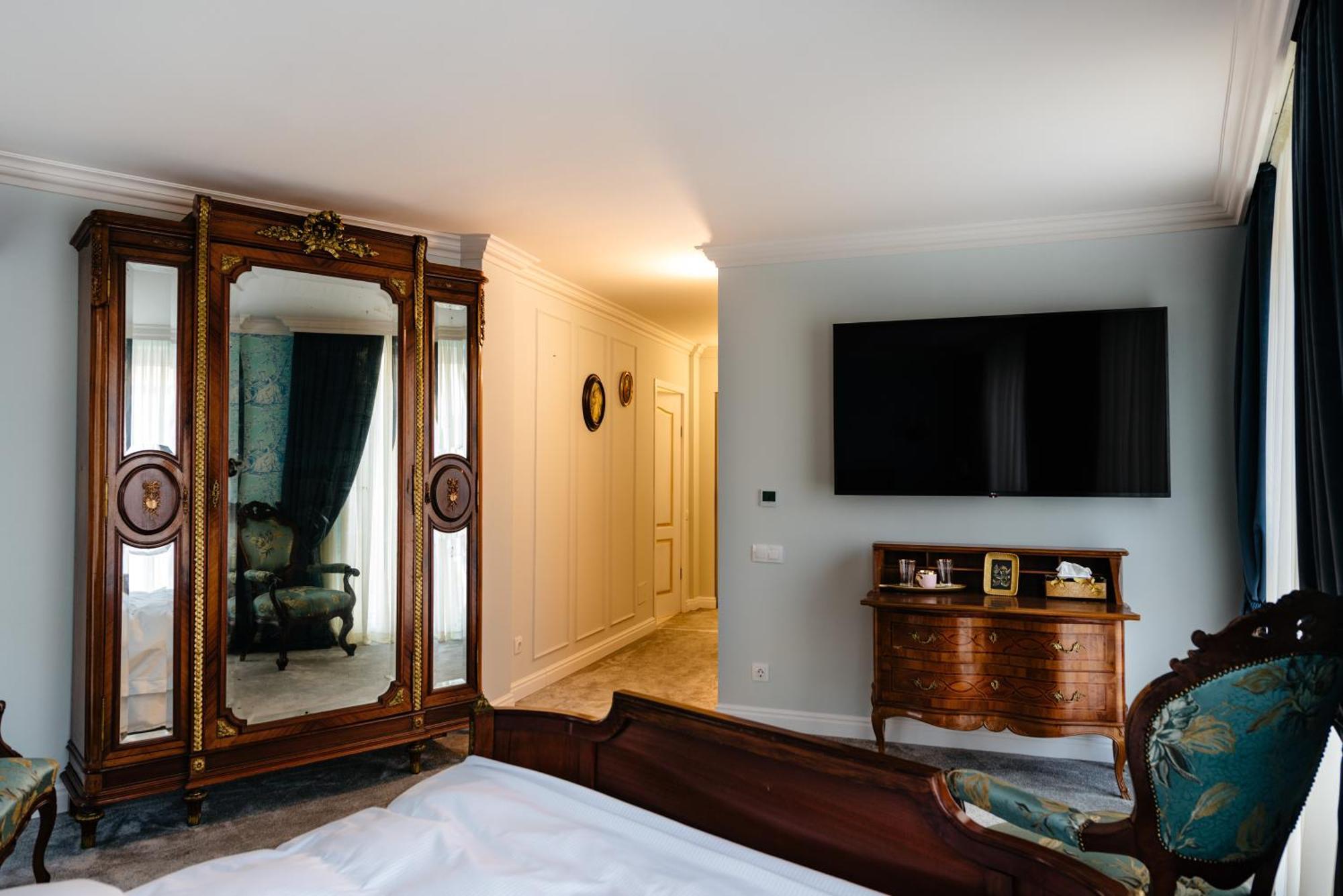 Ateneea Luxury Rooms Cluj-Napoca Ngoại thất bức ảnh